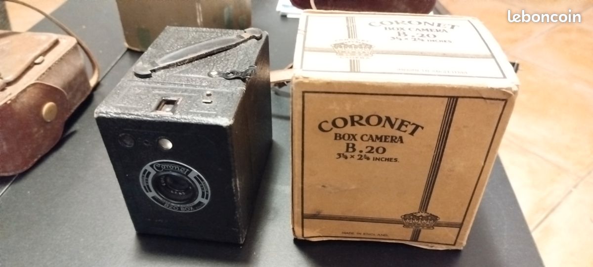 Appareil Photo Vintage CORONET Avec Sacoche – Collection