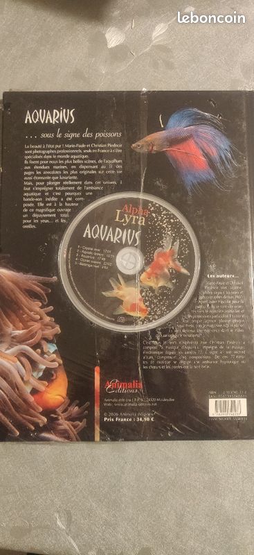 Livre AQUARIUS + CD - état neuf (image 2)