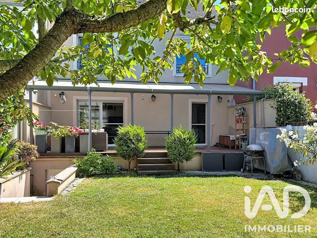 Maison 6 pièces 123 m² · à Clamart · 123 m² · 715 000 €