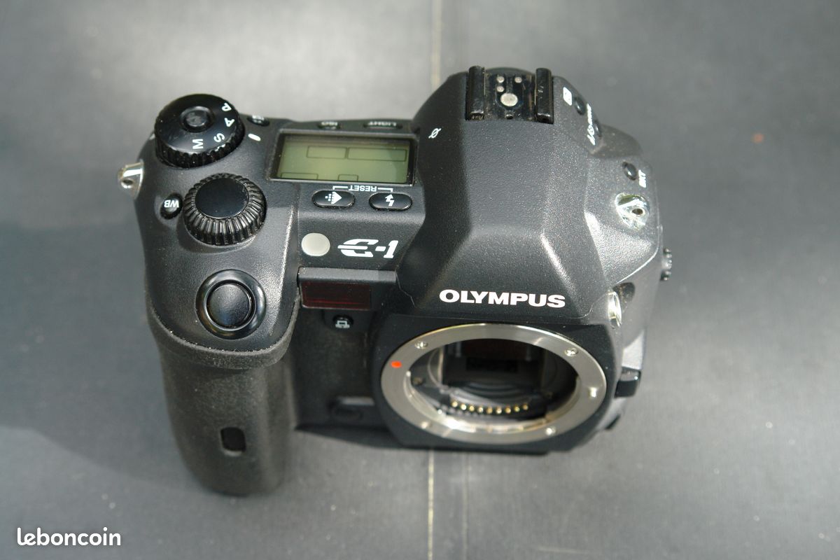 Olympus E1 Avec Batterie Et Chargeur – Appareil Photo Reflex Numérique – Occasion