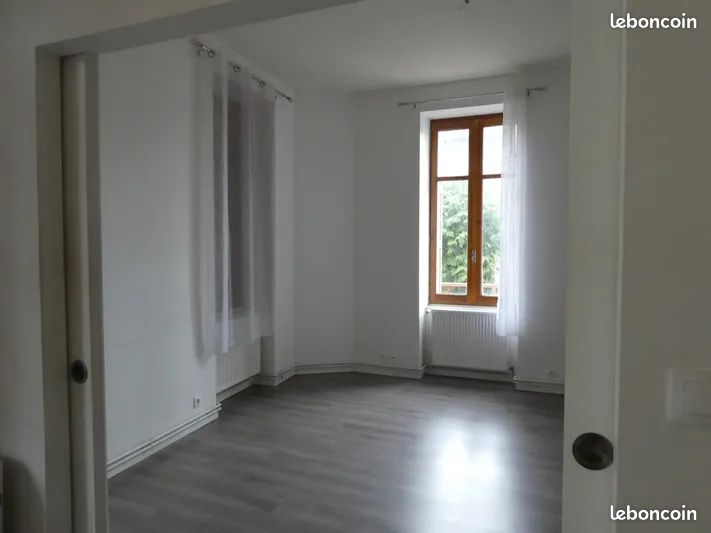 Appartement 2 pièces 55 m² · à Fraisses · 55 m² · 459 €/mois