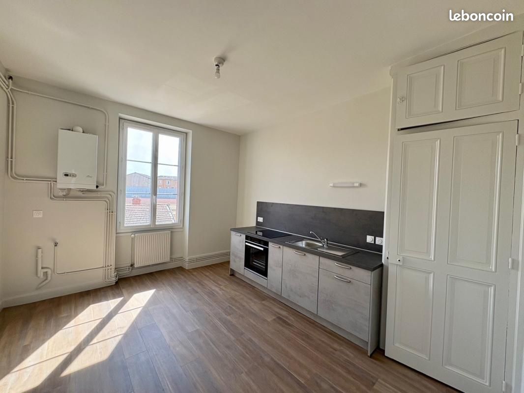 Appartement 2 pièces 45 m² · à Roanne · 45 m² · 450 €/mois