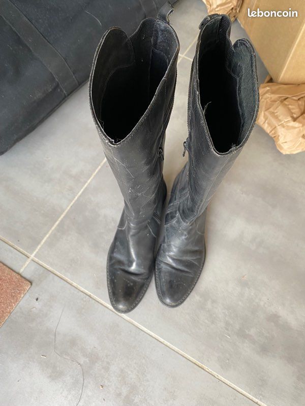 Bottes noires 37 (image 1)