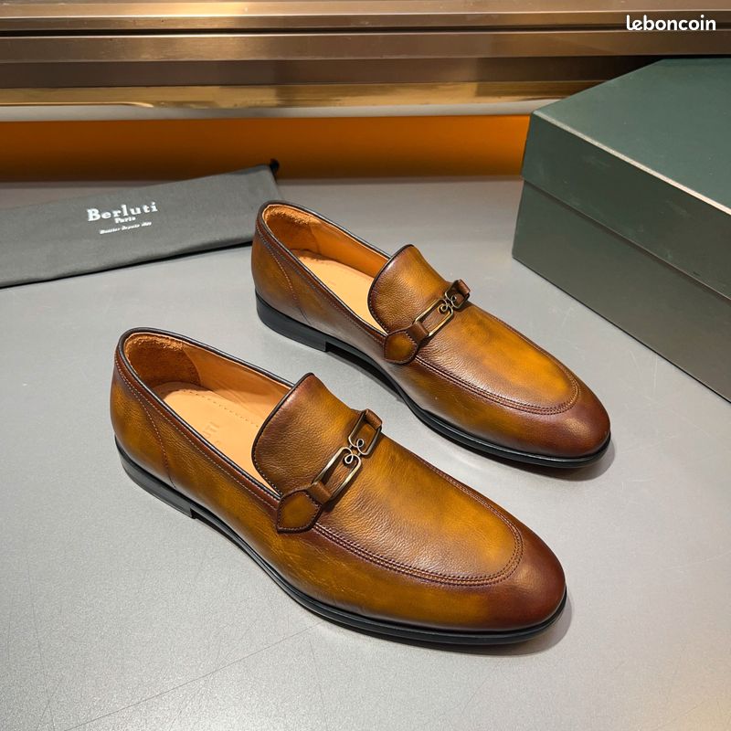 Chaussures en cuir BERLUTI Chaussures
