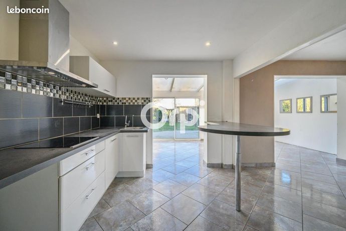 Maison 7 pièces 132 m²