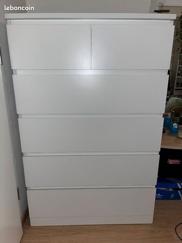 Commode (image 2)