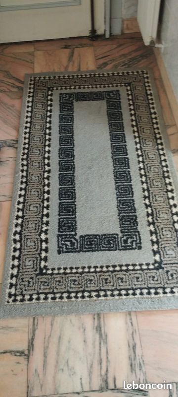 Tapis d'entrée gris (image 1)