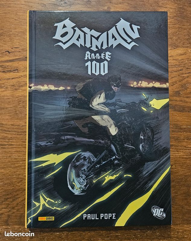 Comics : Batman année 100 (image 1)