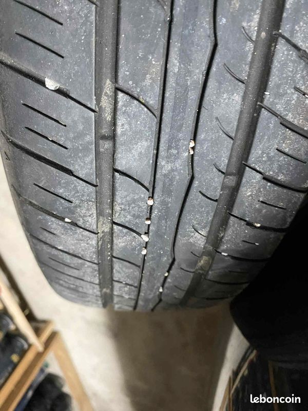 Roue jantes alu Toyota Yaris (image 3)
