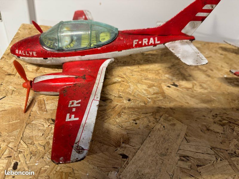 JOUSTRA Avion Rallye Sportflugzeug, référence 563. Dan... | enchères