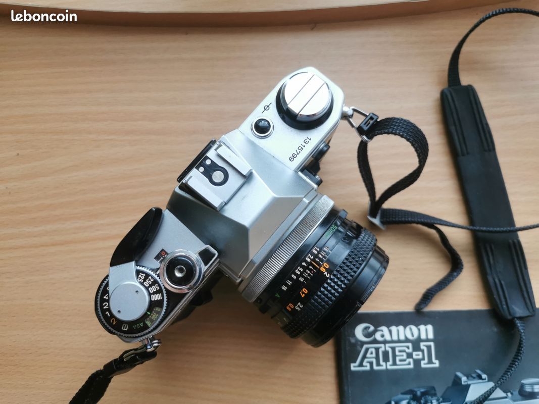 Lot De CANON AE-1 Avec Objectifs, Accessoires Et Sacoche : CANON F 1 3 5 13 49184 Lot De CANON AE-1 Avec Objectifs, Accessoires Et Sacoche : CANON F 1 3 5 13 49184