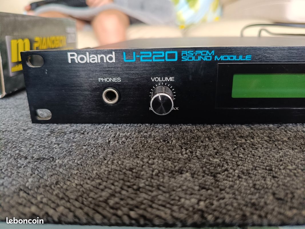 Lot pianobox et Roland u-220 (image 2)