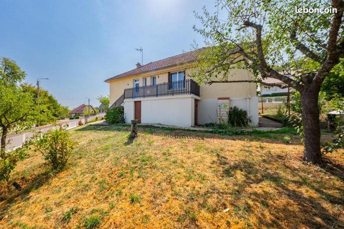 Maison 5 pièces 93 m² — 1