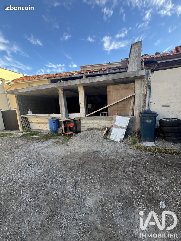 Maison 2 pièces 100 m² · à Saint-Chamond · 100 m² · 66 000 €