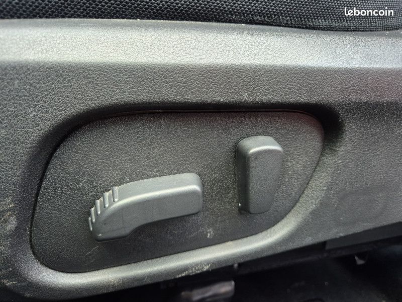 Subaru FORESTER 2.0D 147 PREMIUM (image 15)