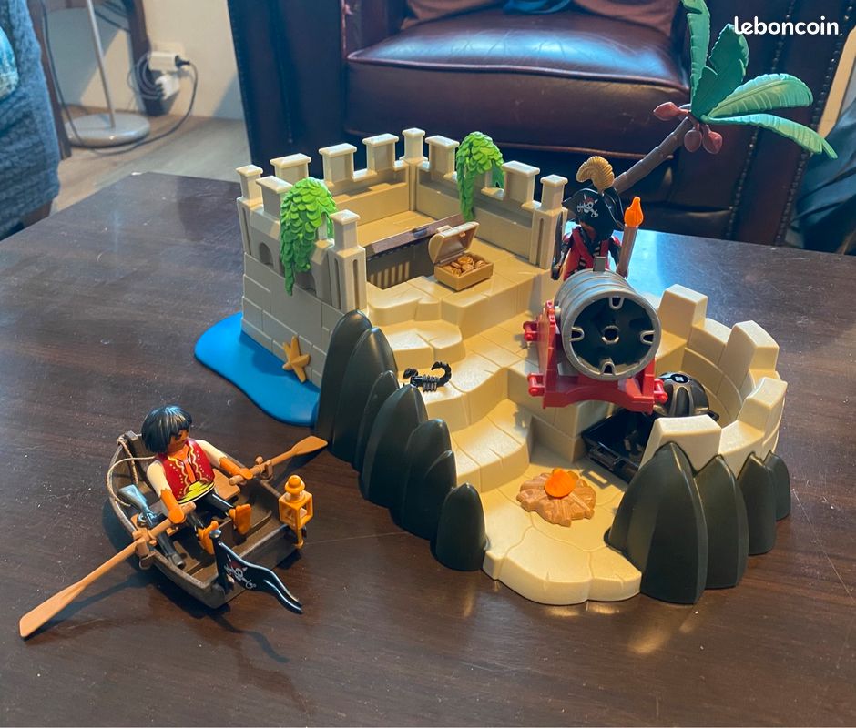 Repaire de pirates Playmobil (image 1)