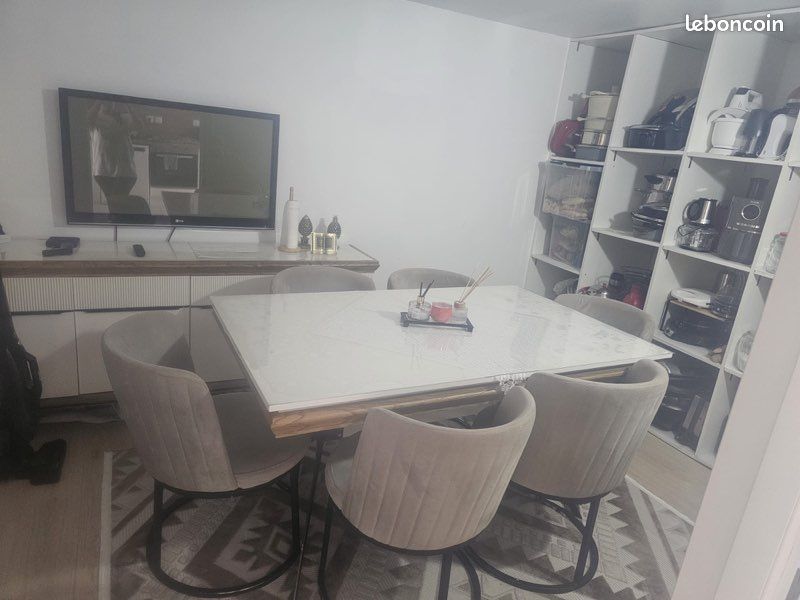 Table de salle à manger + 6 chaises (image 3)