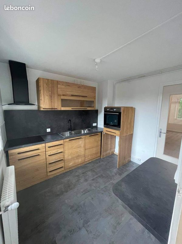 Appartement 3 pièces 57 m² · à Villefranche-sur-Saône · 57 m² · 870 €