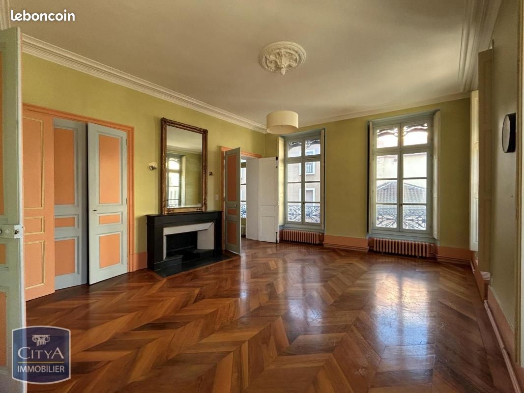 Appartement 2 pièces 69 m² · à Grenoble · 69 m² · 770 €