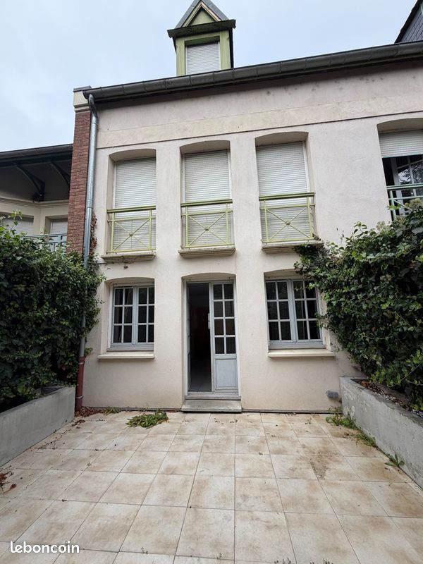 Maison 5 pièces 113 m² · à Amiens · 113 m² · 1 150 €/mois