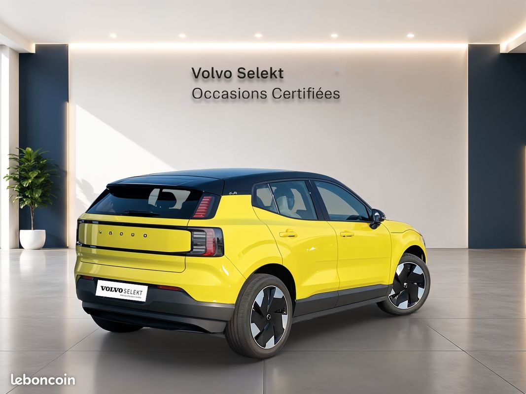 VOLVO EX30 Single Extended Range 272 ch 1EDT Plus (image 4)