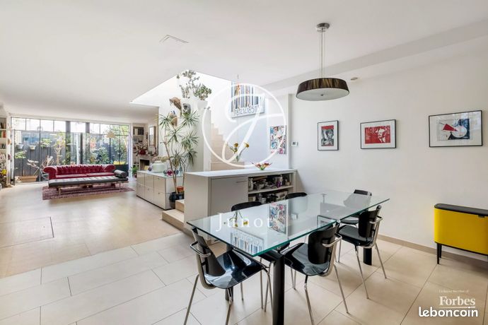Maison 6 pièces 166 m² — 22