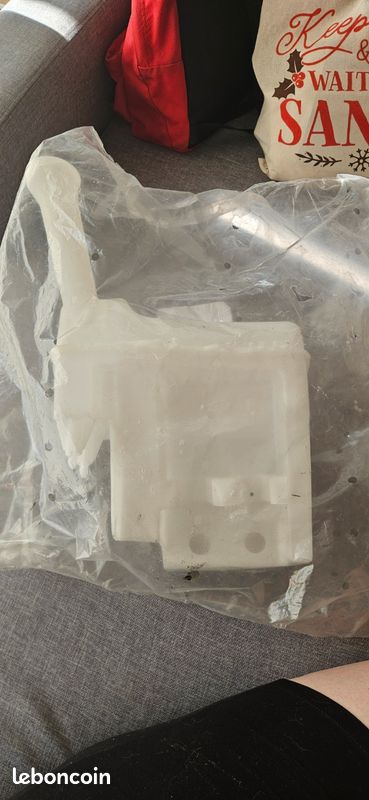 Réservoir lave glace Peugeot 107 (image 2)