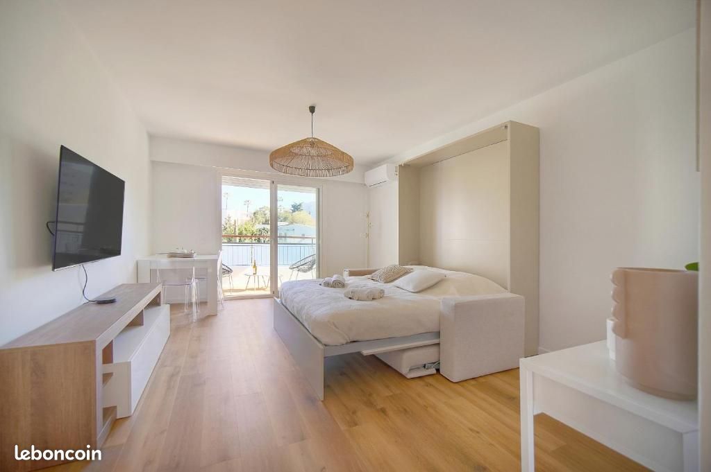 Appartement 1 pièce 28 m² · à Cannes · 28 m² · 900 €/mois