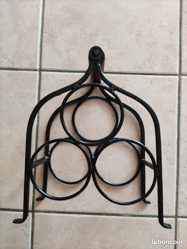 Porte bouteilles en fer forgé (image 2)