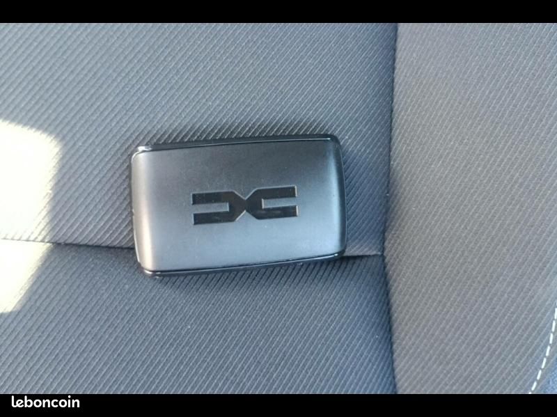 Dacia Duster hybrid 140ch Journey (image 17)