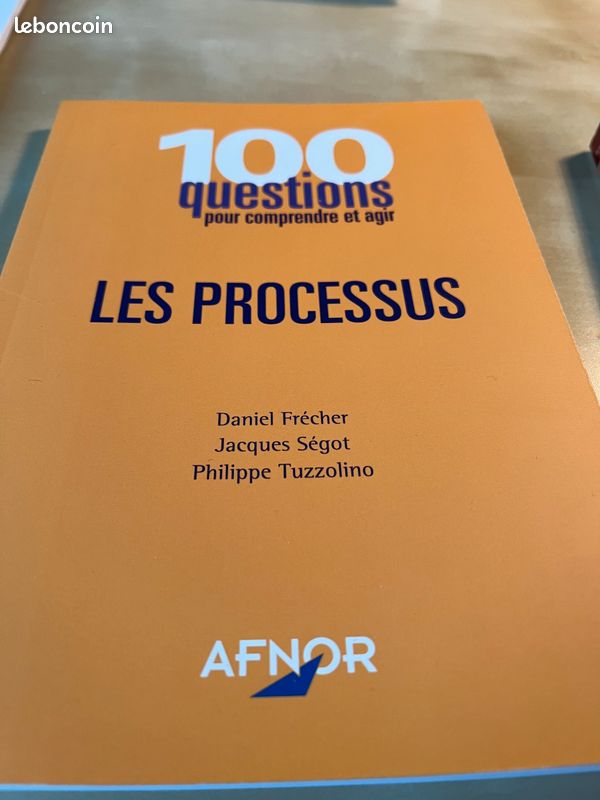 Vends livre sur les processus (image 1)