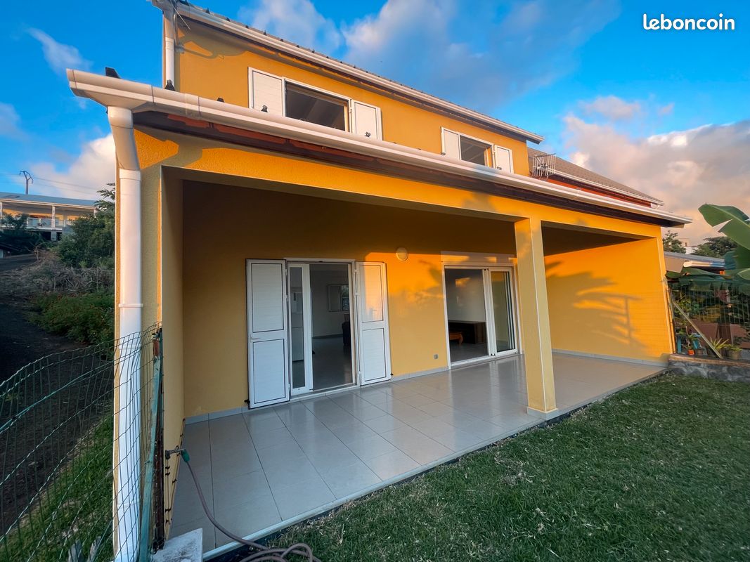 Maison 4 pièces 124 m² · à Saint-Paul · 124 m² · 1 450 €