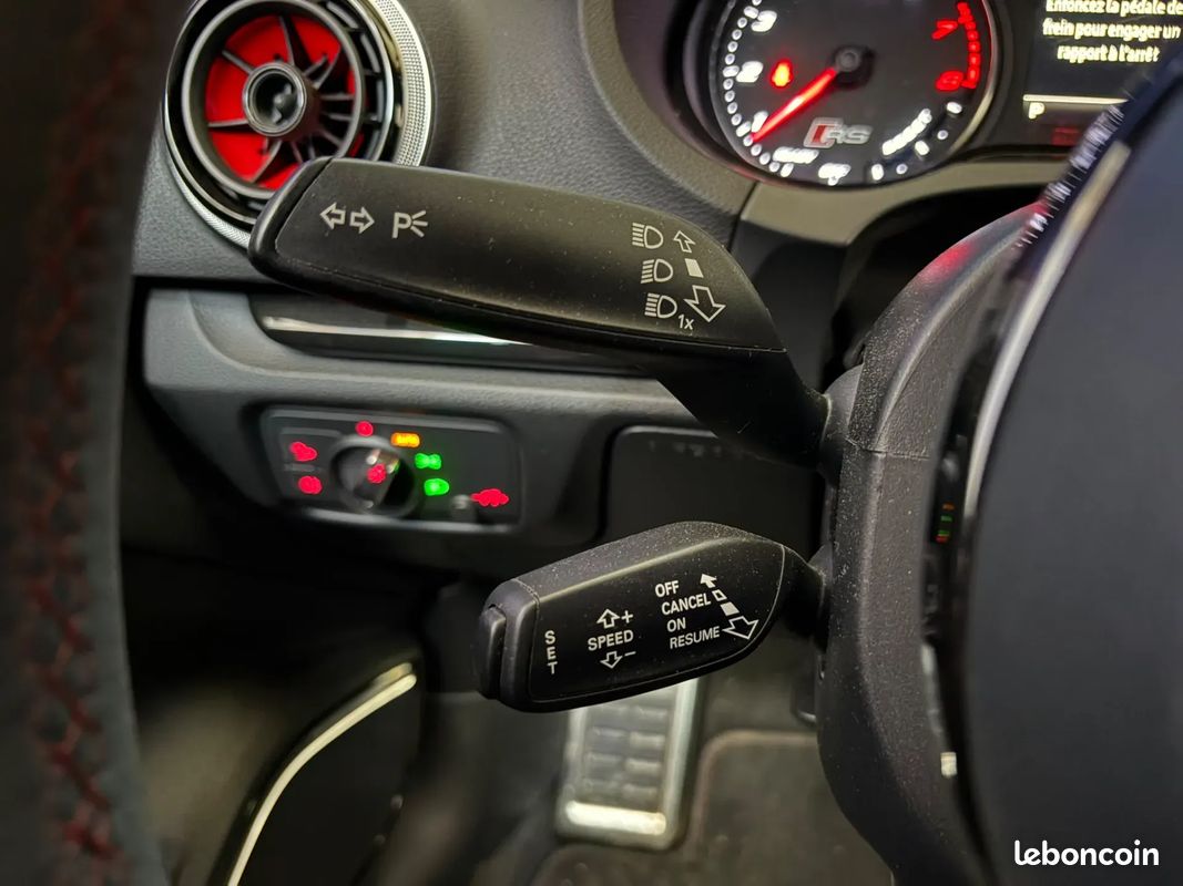 AUDI RS3 Sportback 2.5 TFSI 8V1 367ch - Garantie - Echappement Sport RS, Magnetic Ride, Sièges RS chauffants, Bang à Olufsen - (image 18)