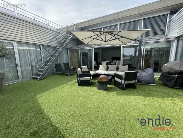 Appartement 7 pièces 215 m²