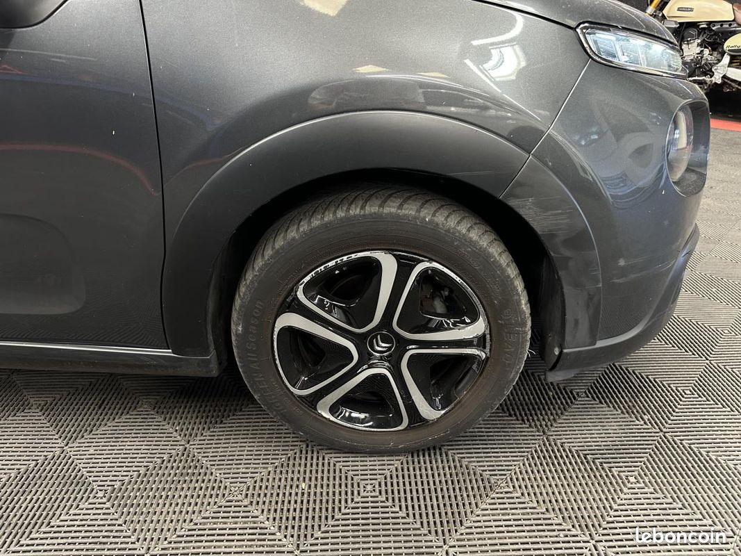 CITROEN C3 III 1.6 BlueHDi 75 CH / CLIMATISATION / FEEL (image 18)