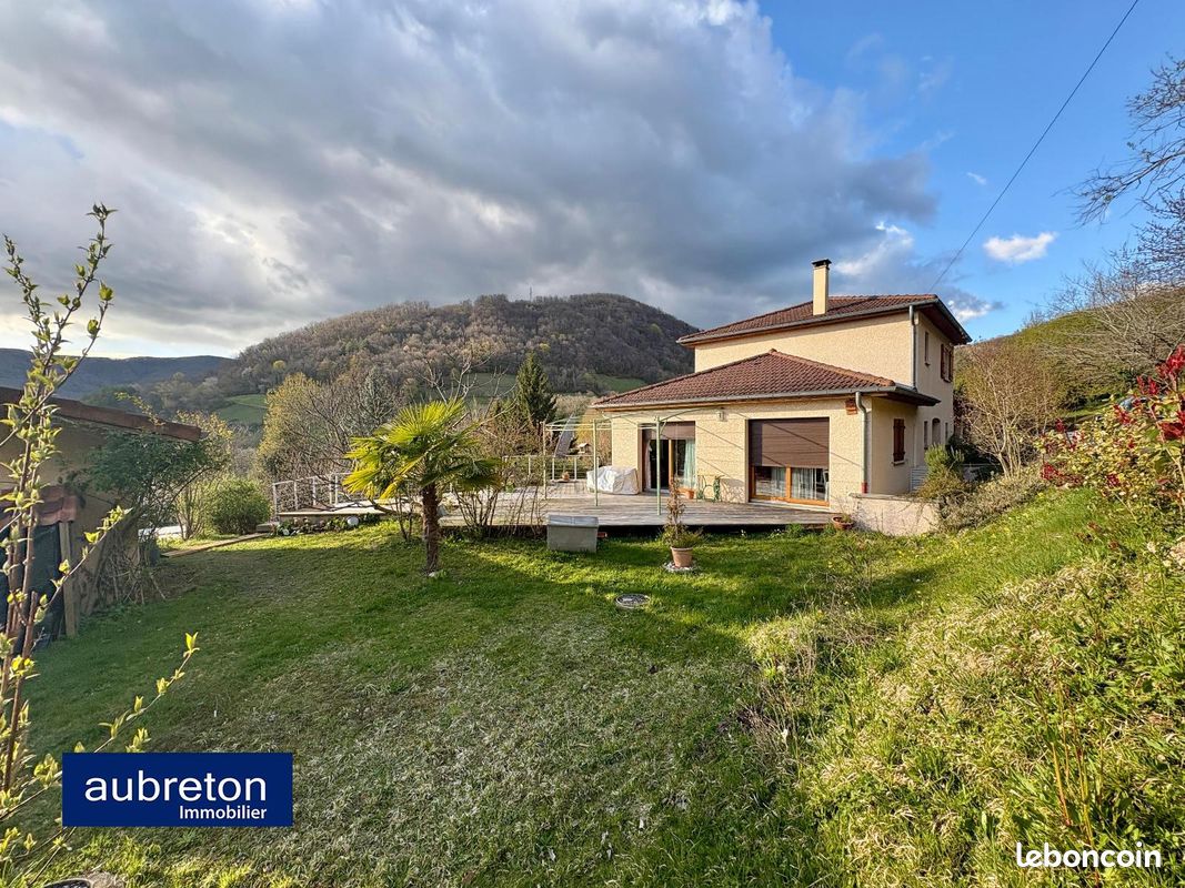 Maison 5 pièces 118 m² · à Voiron · 118 m² · 415 000 €