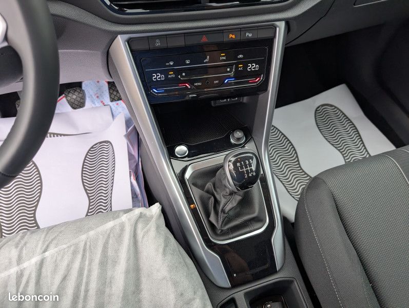 Volkswagen T-ROC 1.0 TSI 110CH LIFE PLUS (image 13)