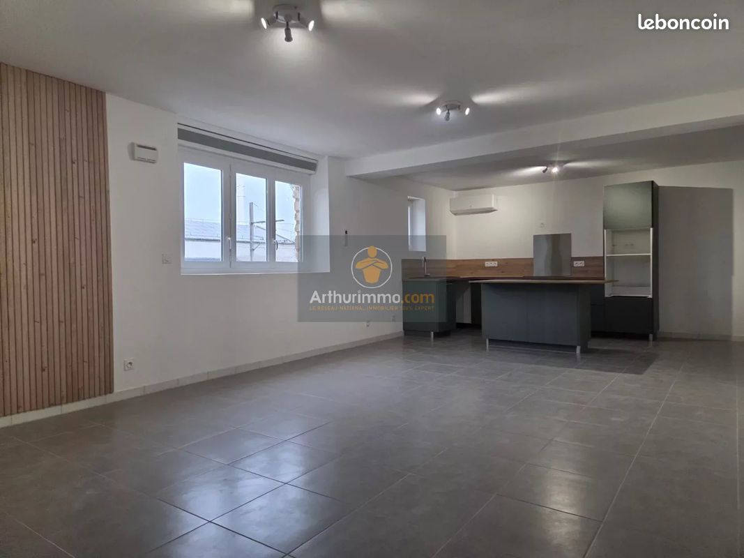 Appartement 3 pièces 81 m² · à Pont-Saint-Esprit · 81 m² · 760 €/mois