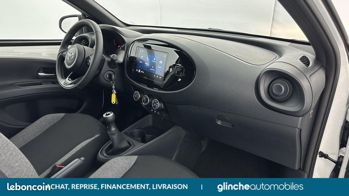 Toyota aygo x 1.0 VVT-i 72ch Dynamic (image 8)