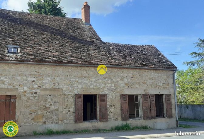 En village avec école/comm