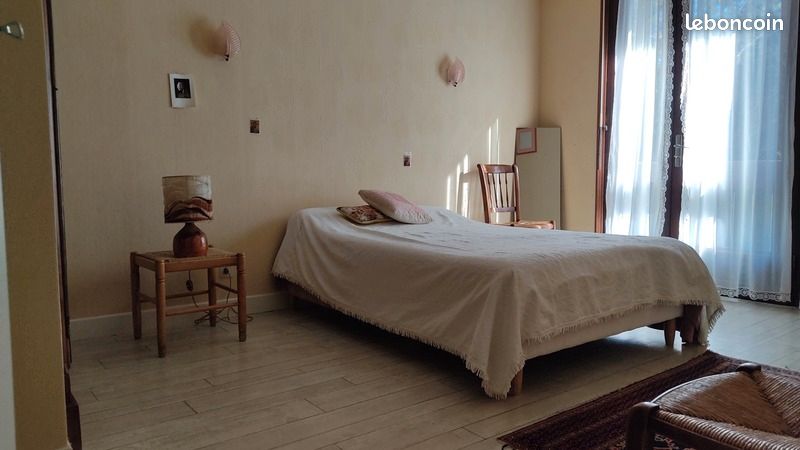 Maison 6 pièces 200 m² - Aire-sur-l'Adour 40800 (image principale 6)