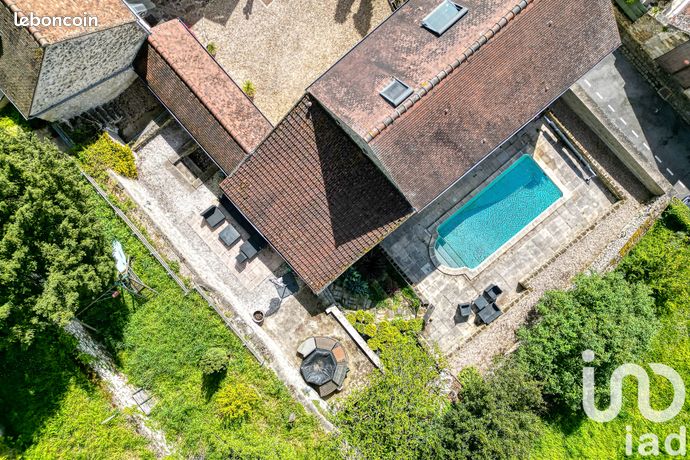 Propriété 12 pièces 343 m²