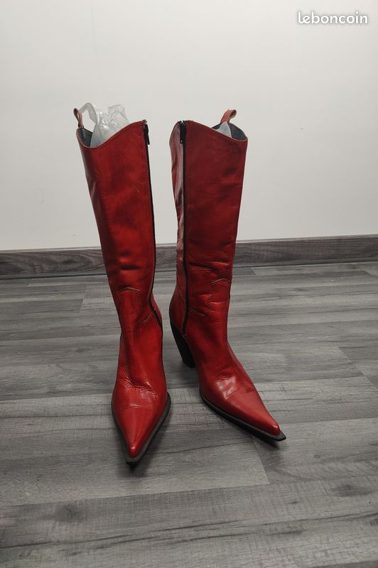 Bottes Cowgirl Rouges Lucchese Iconiques – Personnalisées étoiles – Vintage – Taille 5 US