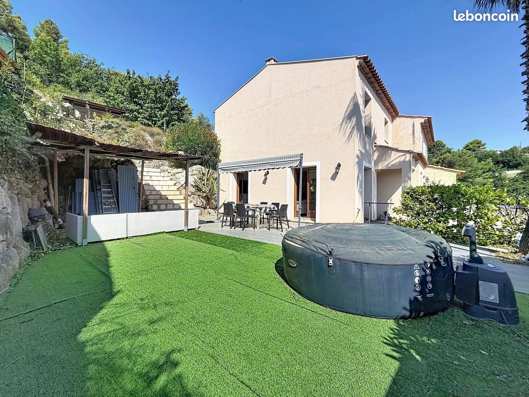 Maison 4 pièces 81 m² · à Carros · 81 m² · 479 000 €