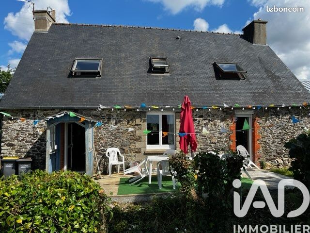 Maison 6 pièces 100 m² · à Saint-Caradec · 100 m² · 156 000 €