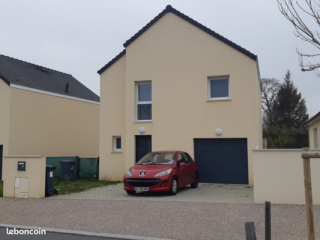 Maison 5 pièces 106 m² · à Épron · 106 m² · 1 056 €