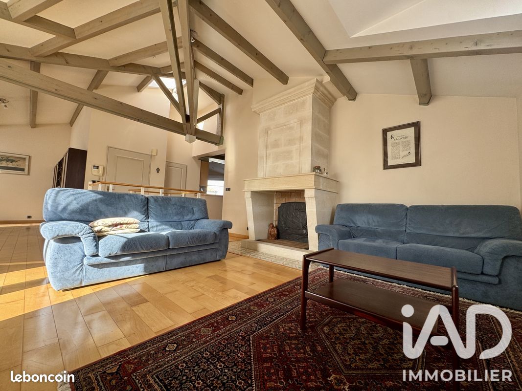 Appartement 4 pièces 122 m² · à La Rochelle · 122 m² · 437 000 €