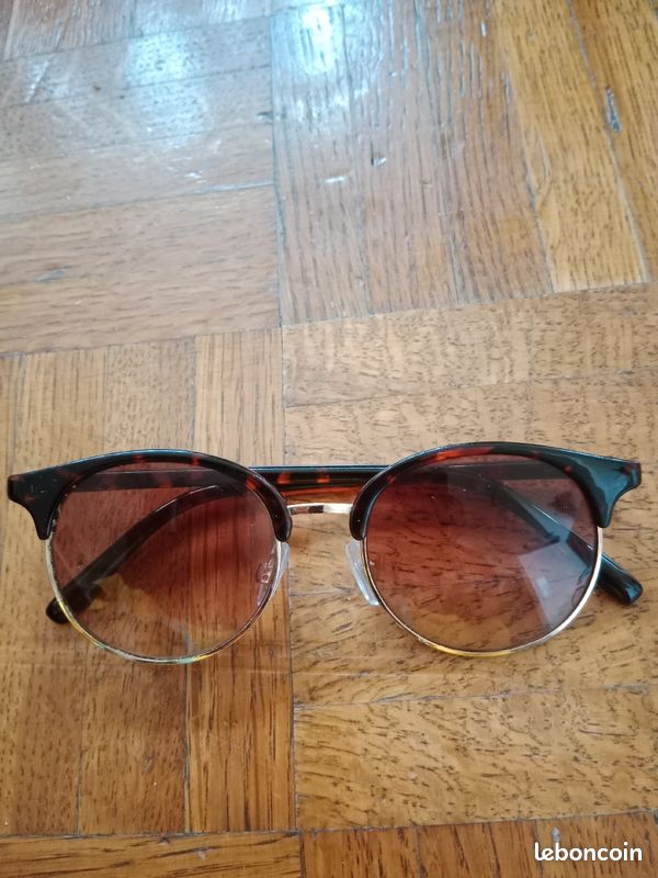 Lunette de soleil (image 1)