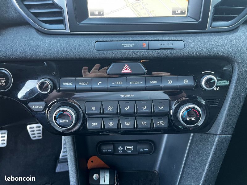 Kia SPORTAGE 2.0 CRDI 136CH ISG GT LINE 4X2 (image 17)