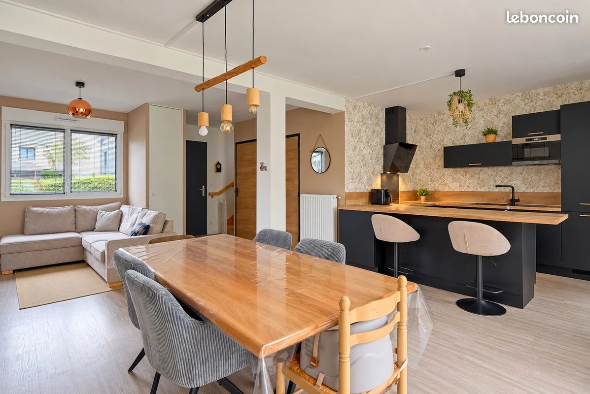 Maison 4 pièces 98 m² · à Châteaubourg · 98 m² · 284 700 €
